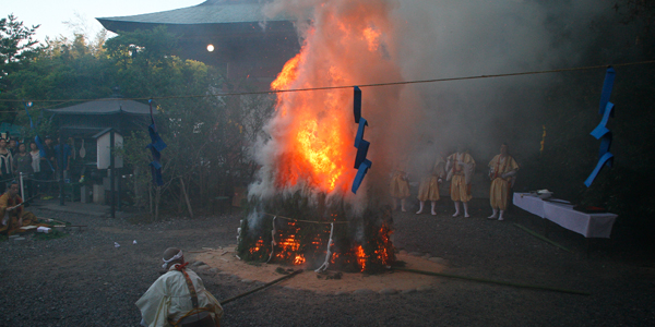 遠州信貴山　大祭